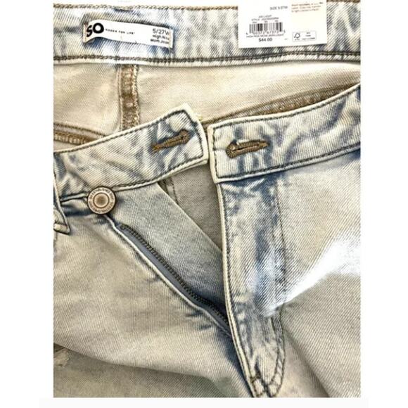 So Jeans Juniors 7 Loose Baggy Mom High Rise Cross-Over Waist Light Bleach Rips - Picture 5 of 6